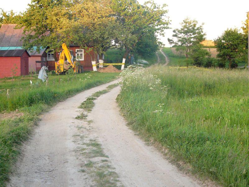 Rozpoczecie prac ziemnych Plac pod baze.jpg